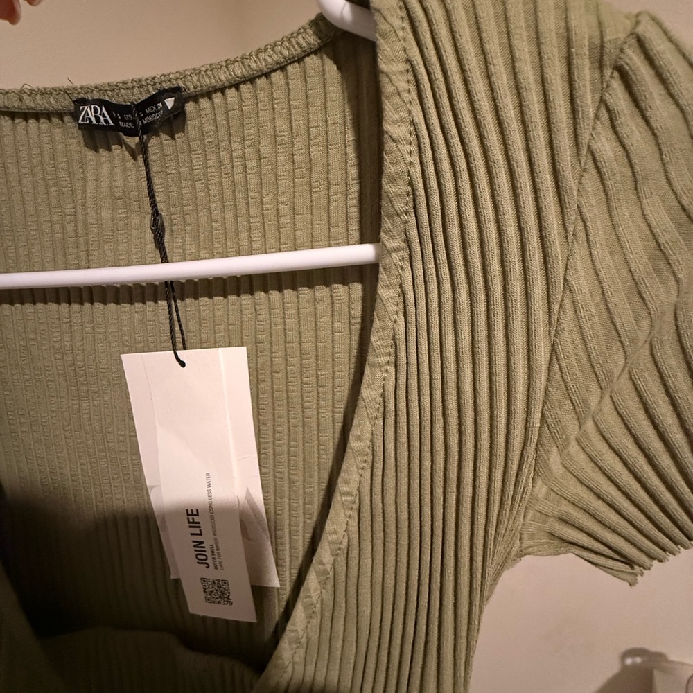 ZARA Ribbed Midi Dress with Tie Front – Olive Green (Size S) - Picture 3 of 5